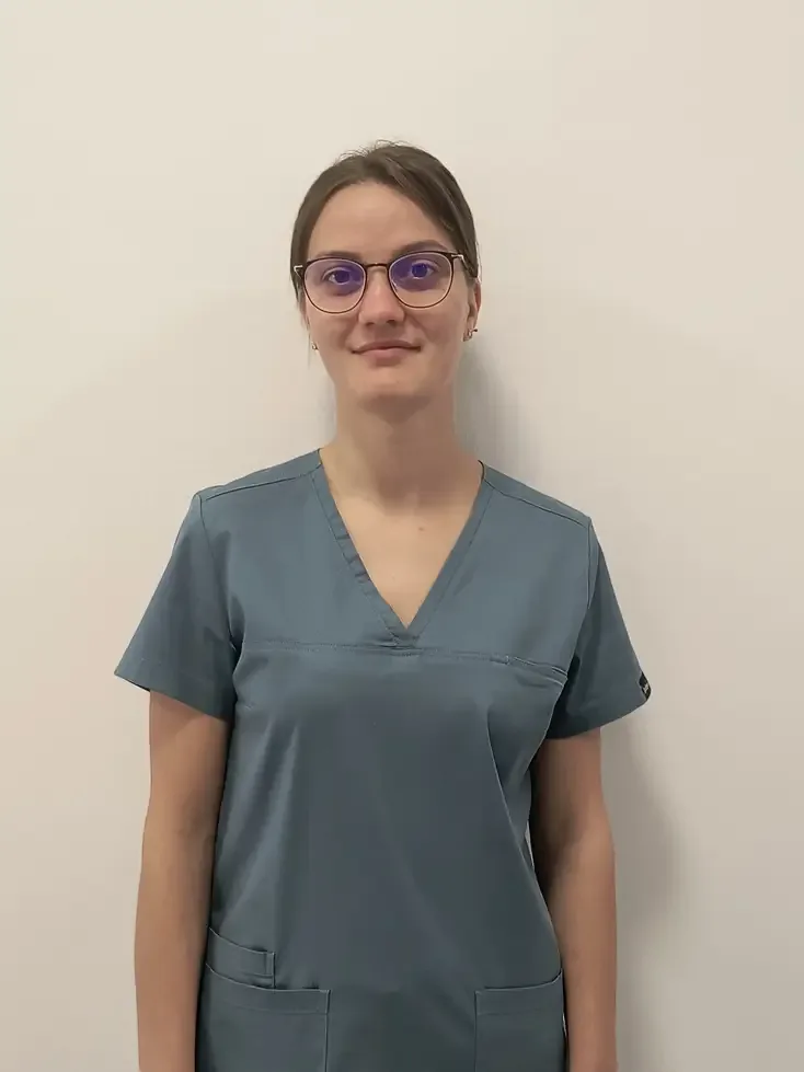 Larisa Filip, Zahnmedizinische Fachangestellte